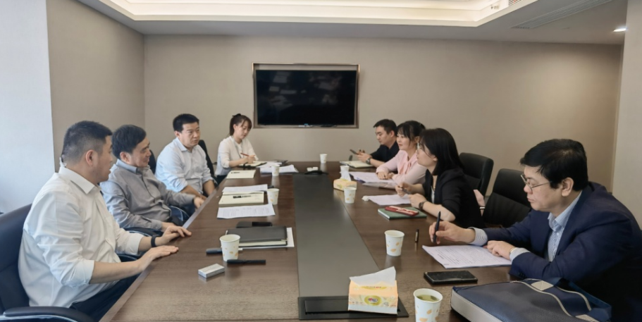 公司與經(jīng)開區(qū)管委會(huì)財(cái)政局、經(jīng)開渭發(fā)集團(tuán)座談