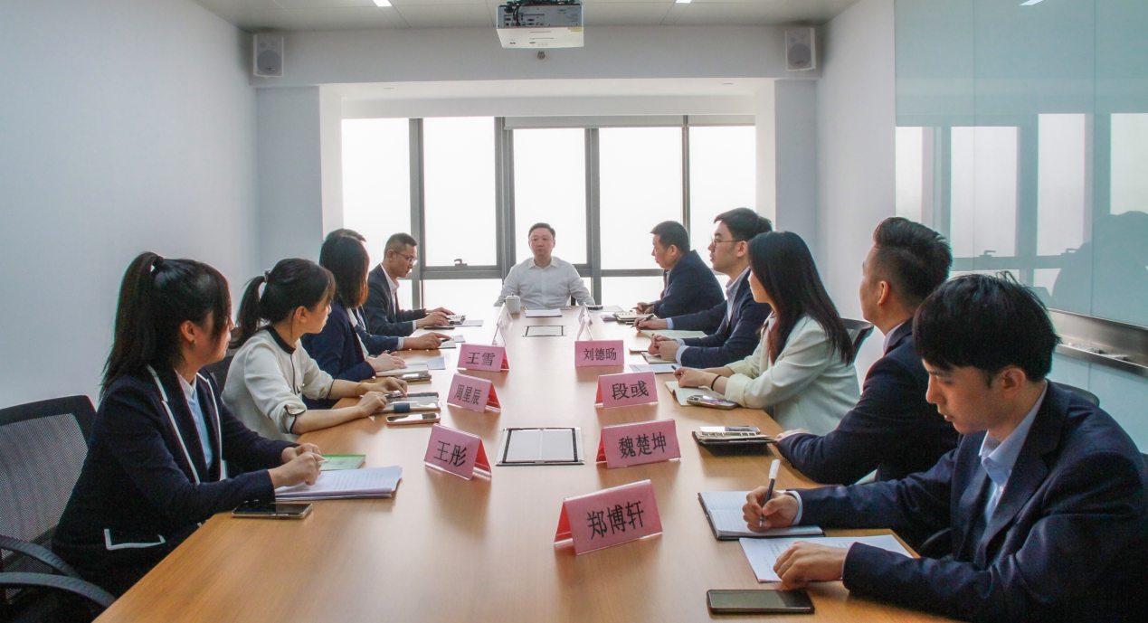 公司黨委書記、董事長(zhǎng)杜巖岫調(diào)研投行業(yè)務(wù)部